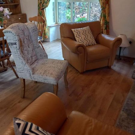Cheerful Cottage Westport Luaran gambar